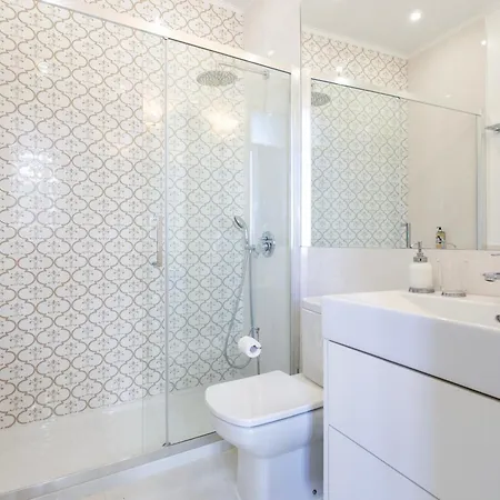 Boutique Near Ritz & Liberdade דירה ליסבון